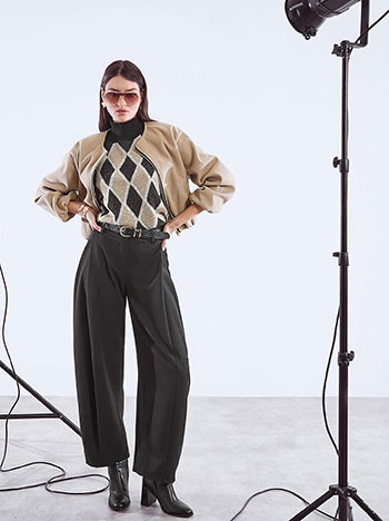 Παντελόνι barrel με πιέτες σε μαύρο