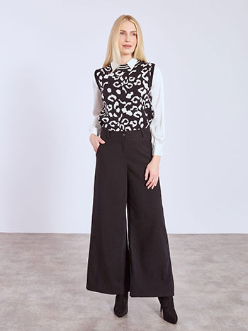 Wide leg trousers with soft touch in black