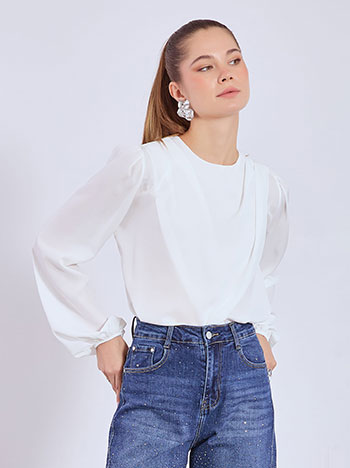 Top wrap front with pleats in off white