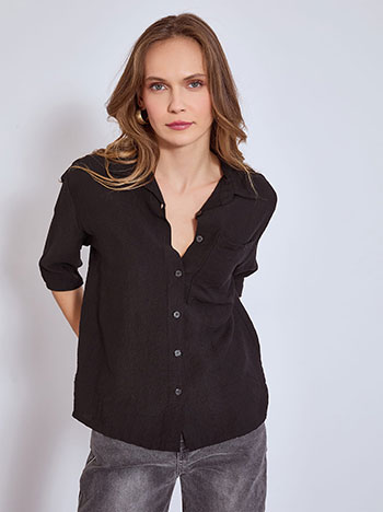 Shirt with pocket in black