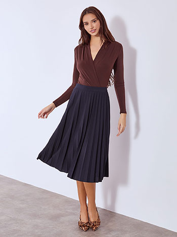 Skirt midi pleated in dark blue