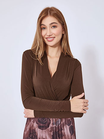 Κορμάκι κρουαζέ με πιέτες σε καφέ σκούρο