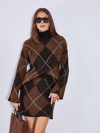 Φούστα χνουδωτή με ρόμβους σε καφέ