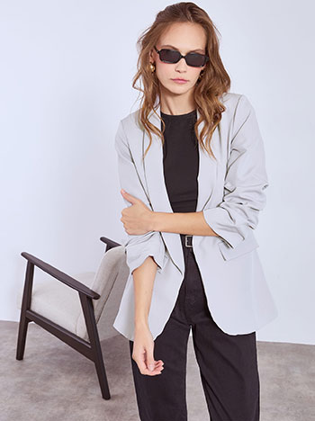 Σακάκι με σούρες στο μανίκι σε γκρι ανοιχτό