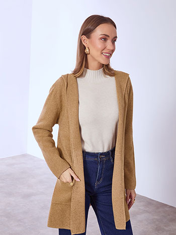 Cardigan knitted with hoodie in brown