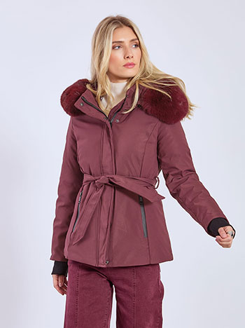 Μπουφάν puffer με αποσπώμενη ζώνη σε μπορντό