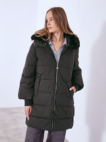 Jacket with detachable fur collar in black