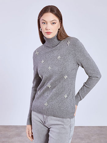 Turtleneck with strass and pearls in grey