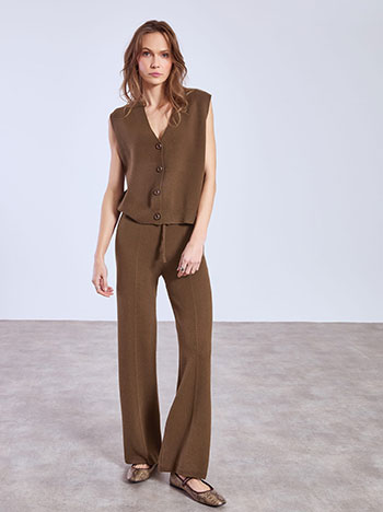 Σετ πλεκτό γιλέκο με παντελόνι σε καφέ