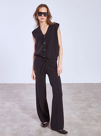 Σετ πλεκτό γιλέκο με παντελόνι σε μαύρο