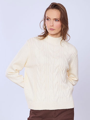 Πουλόβερ μεταλλιζέ με ανάγλυφα σχέδια σε μπεζ