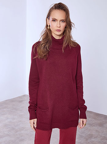 Turtleneck long with pockets in wine red