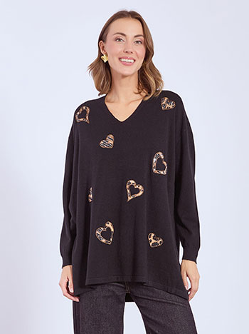 Sweater with leopard hearts in black