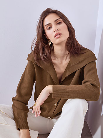 Ζακέτα μονόχρωμη με γιακά σε καφέ