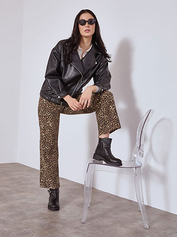 Μπουφάν biker δερματίνης σε μαύρο