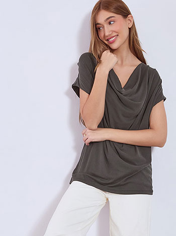 Top with drapped neckline in charcoal