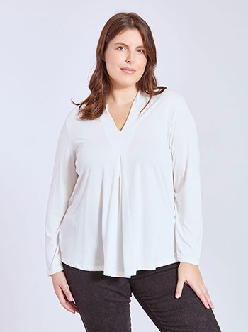 Top long sleeved with pleat in off white