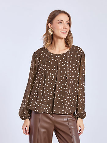 Μπλούζα πουά με πιέτες σε καφέ