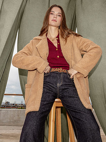 Coat suede like in camel