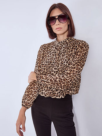 Top leopard in beige