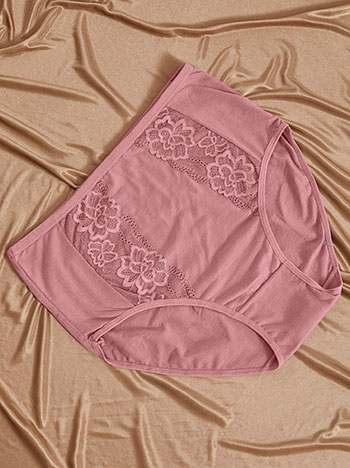 Brief with lace in dusty pink