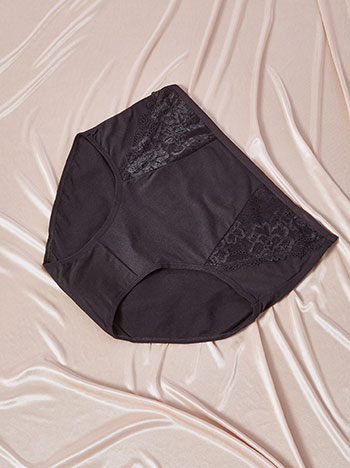 Σλιπ μονόχρωμο με δαντέλα σε μαύρο