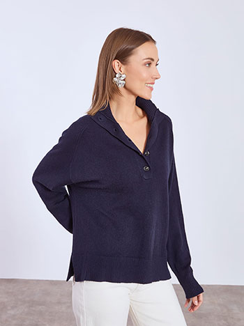 Πουλόβερ με κουμπιά σε σκούρο μπλε