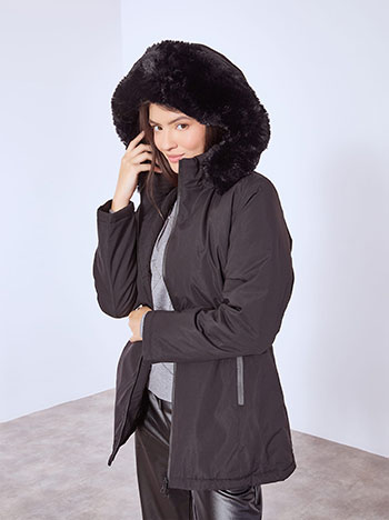 Μπουφάν με αποσπώμενη κουκούλα σε μαύρο