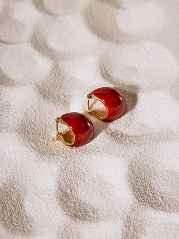 Solid earrings in wine red