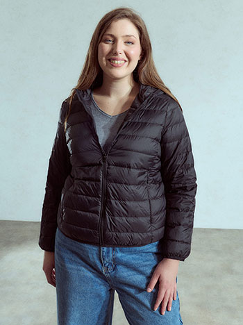 Packable quilted jacket in black