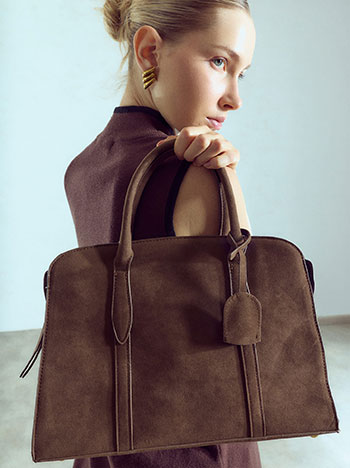 Suede bag with hanging keychain in brown
