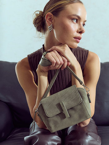 Small bag with detachable shoulder strap in khaki