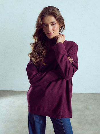 Asymmetric turtleneck with side slits in wine red