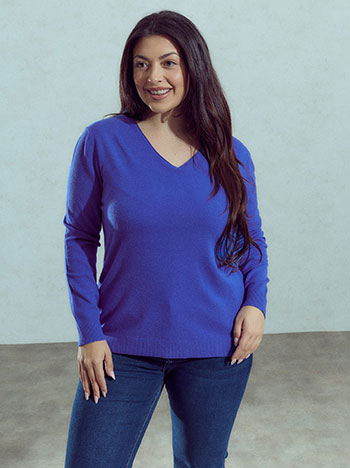 V neckline sweater in electric blue