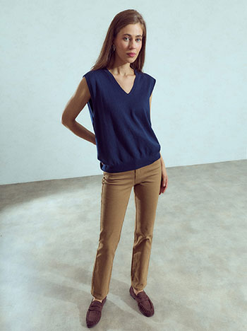 Straight leg jeans in camel