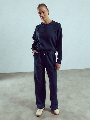 Sweatpants with fleece lining in dark blue