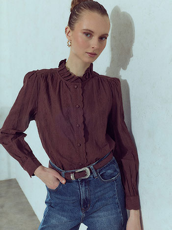 Shirt with embroidered details in wine red
