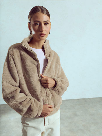 Fauc fur jacket in beige