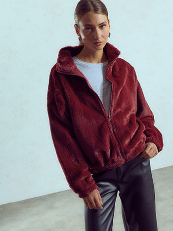 Fauc fur jacket in wine red
