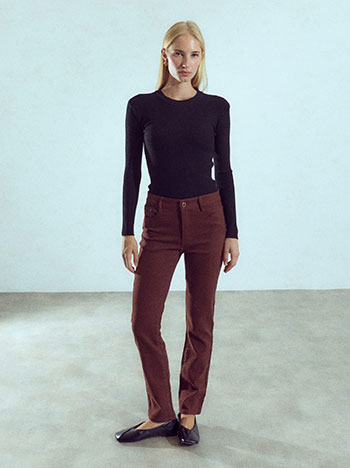 Solid jeans in wine red