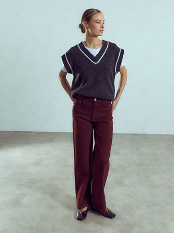 Wide leg high waist jeans in wine red