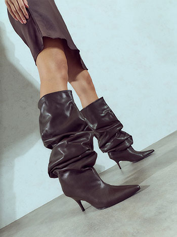 Faux leather boots with ruching in brown