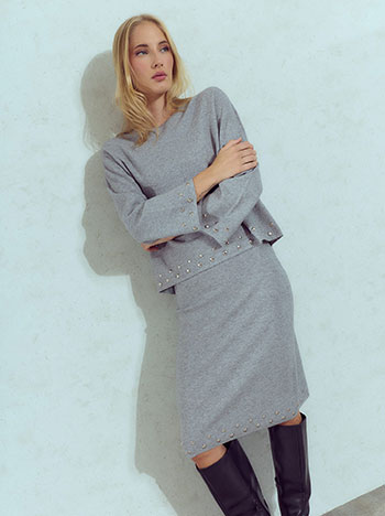 Sweater and skirt set with studs in grey