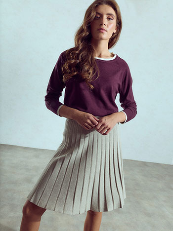Knit pleated skirt in light brown