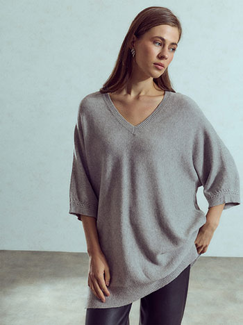 Long oversized sweater in grey