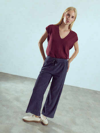 Straight-leg corduroy trousers in dark blue