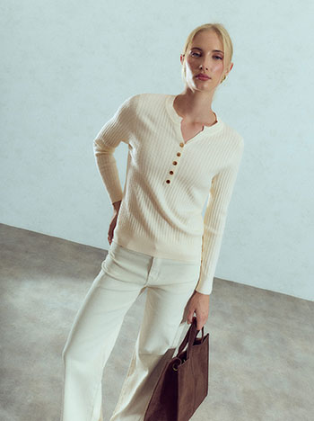 Ribbed sweater with buttons in off white