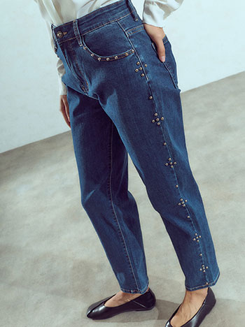 Mom-fit jeans with studs in dark blue