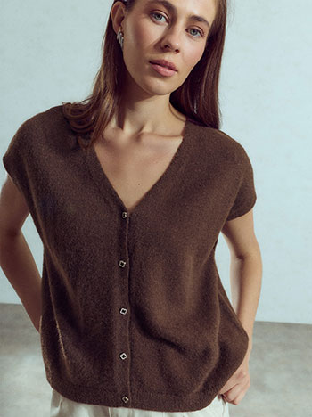 Knit vest with rhinestones in brown