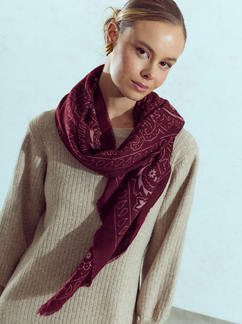 Paisley scarf in wine red